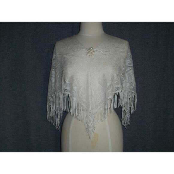 Wedding Bolero, Bridal White Wedding Shawl Wrap Bolero cape cover up - Picture 3 of 6